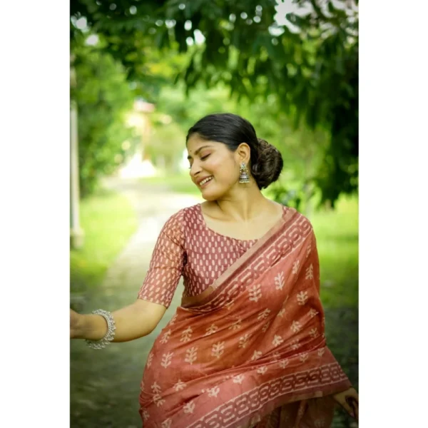 Cotton Printed Saree With Unstitched Blouse (Orange, 5.5 Mtr) - Image 3